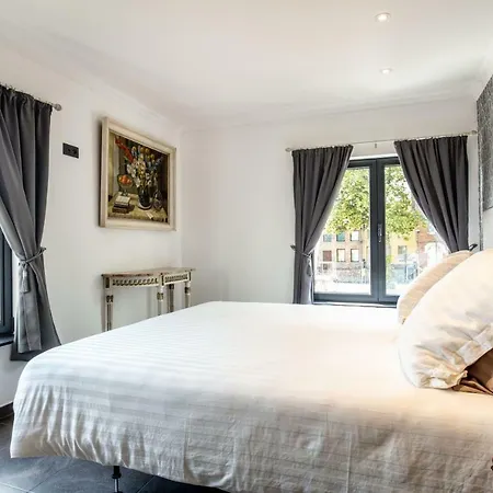 Apart Logie 4*